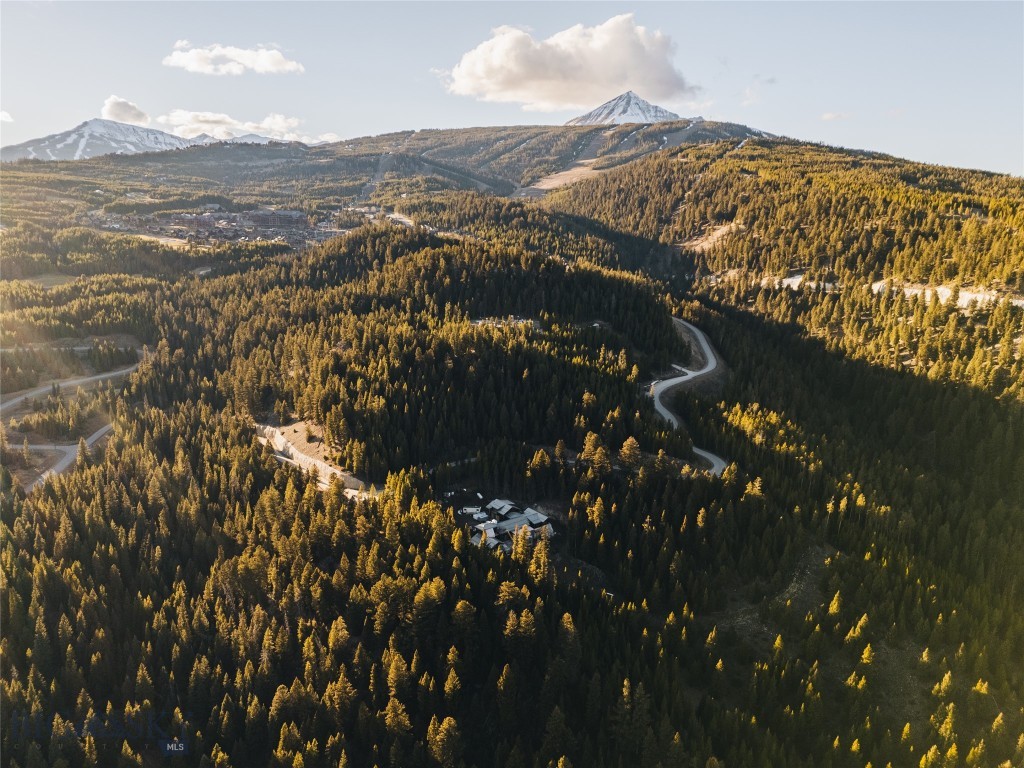 852 Outlook Trail, Big Sky MT 59730