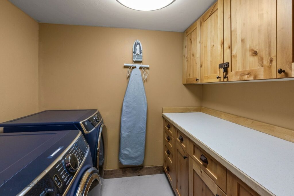 9 Manitou Loop, Big Sky MT 59716