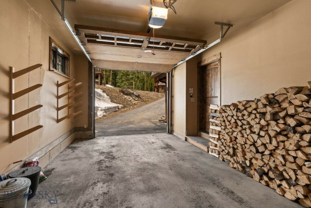 9 Manitou Loop, Big Sky MT 59716