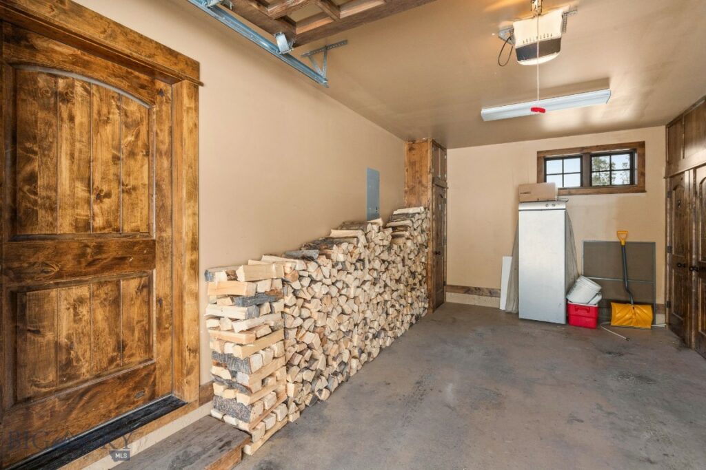 9 Manitou Loop, Big Sky MT 59716