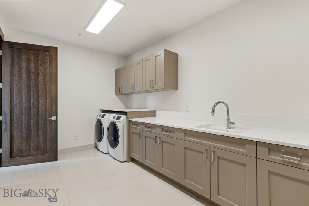 93 Goshawk Trail, Big Sky MT 59716