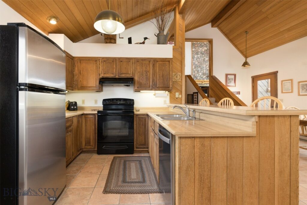 2120 Yellowtail, Big Sky MT 59716