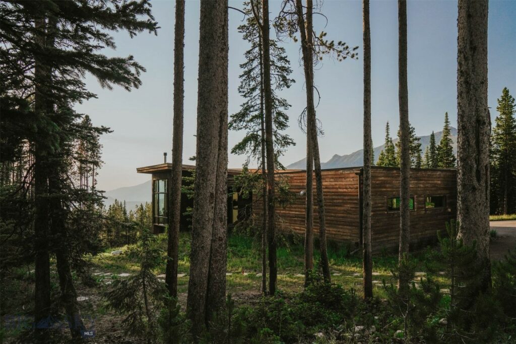 13 Black Moon Road, Big Sky MT 59716