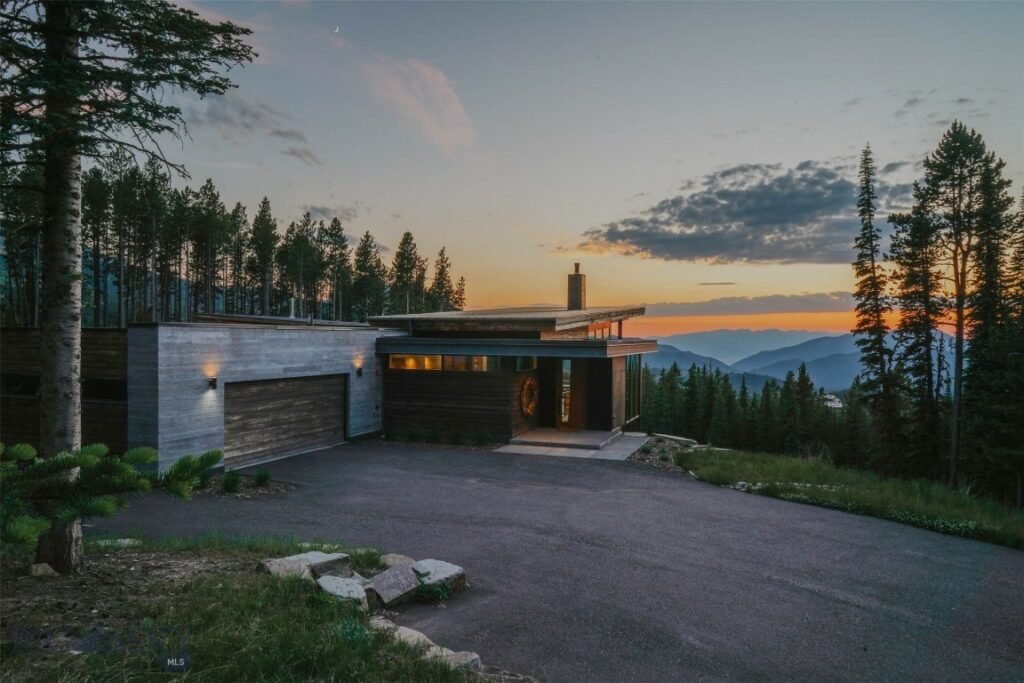 13 Black Moon Road, Big Sky MT 59716