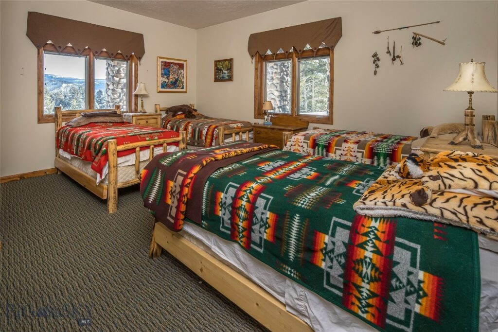 141 Black Wolf Ridge, Big Sky MT 59730