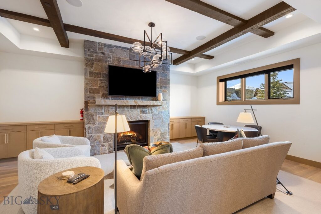 28 Pale Morning Spur, Big Sky MT 59716