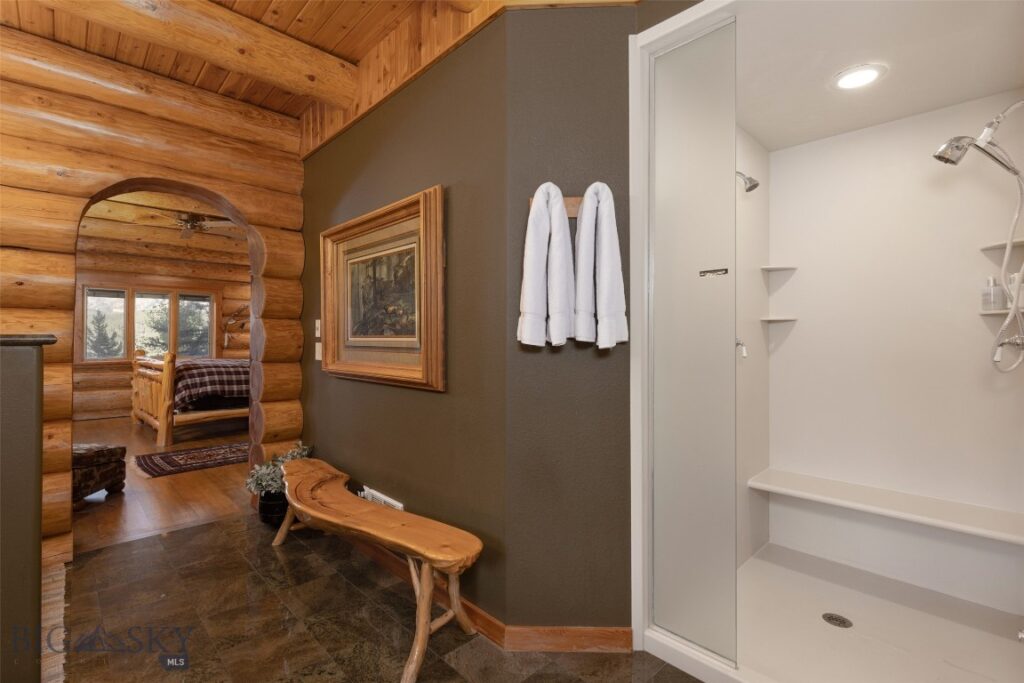 18 Half Hitch, Big Sky MT 59716