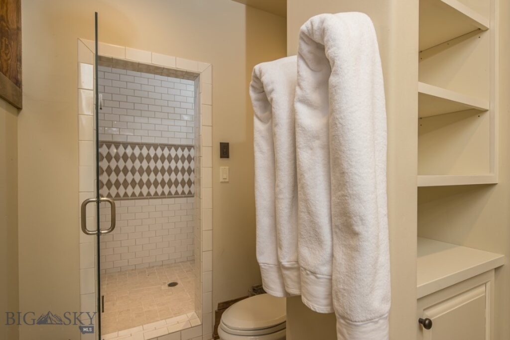 6 Latigo Road, Big Sky MT 59716