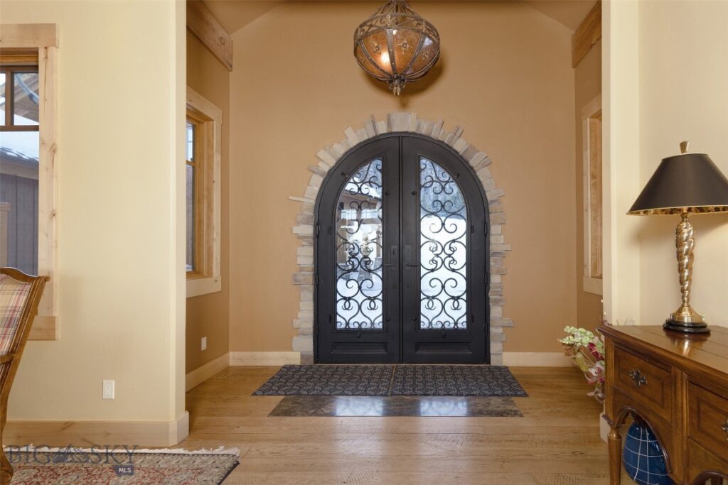 16 Half Hitch, Big Sky MT 59716