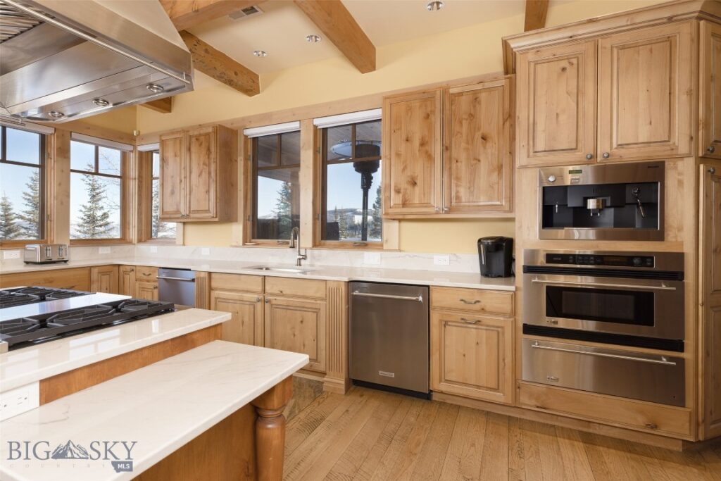 16 Half Hitch, Big Sky MT 59716