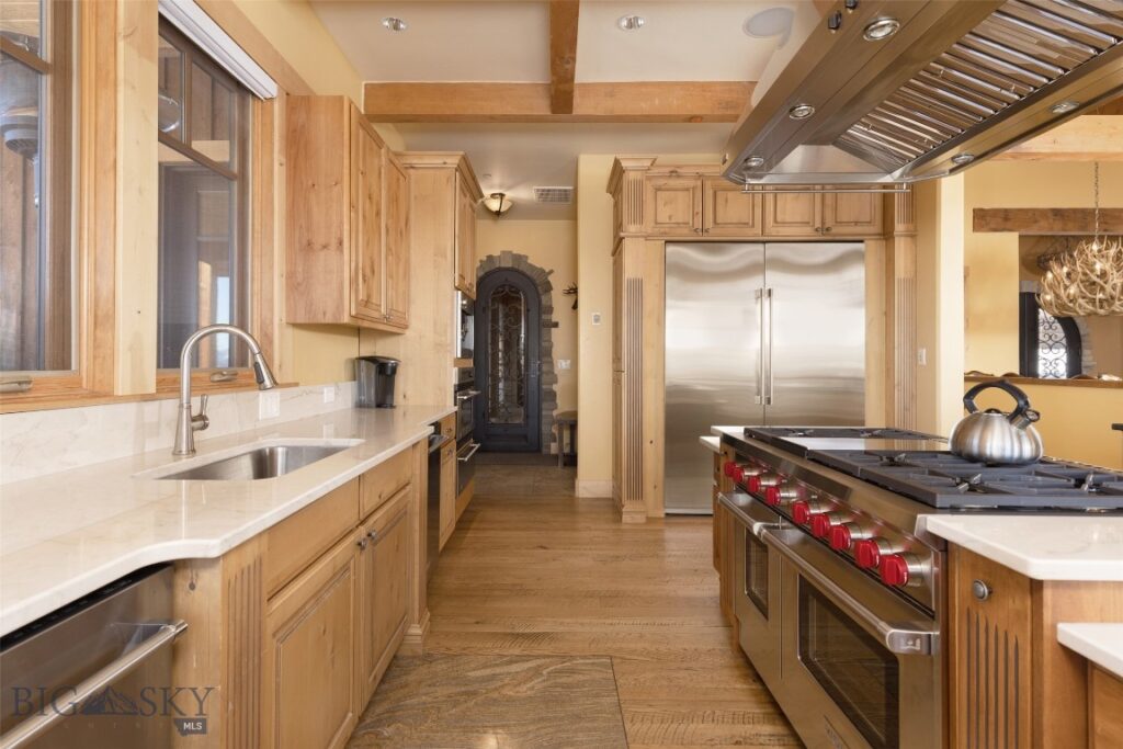 16 Half Hitch, Big Sky MT 59716