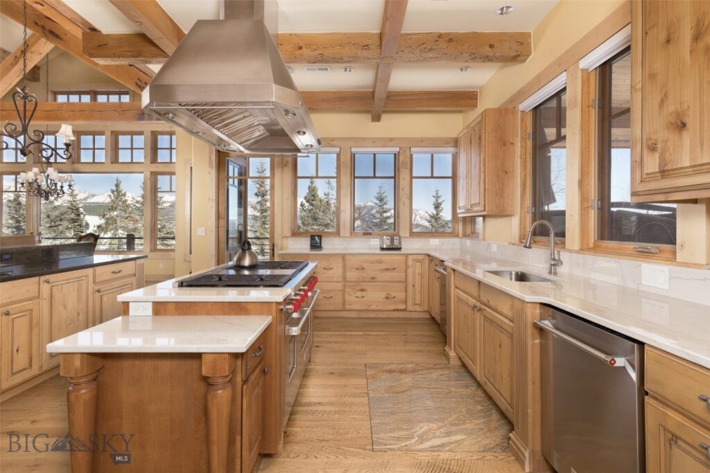 16 Half Hitch, Big Sky MT 59716