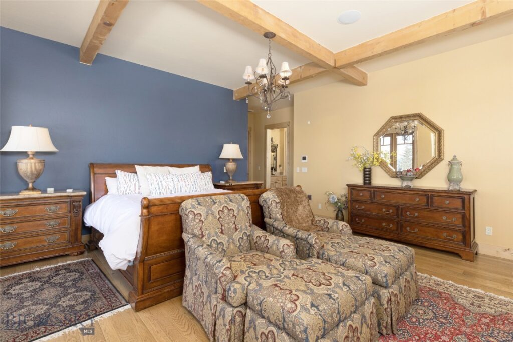 16 Half Hitch, Big Sky MT 59716