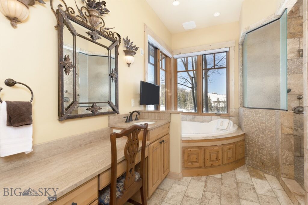 16 Half Hitch, Big Sky MT 59716