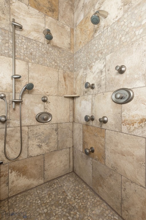 16 Half Hitch, Big Sky MT 59716