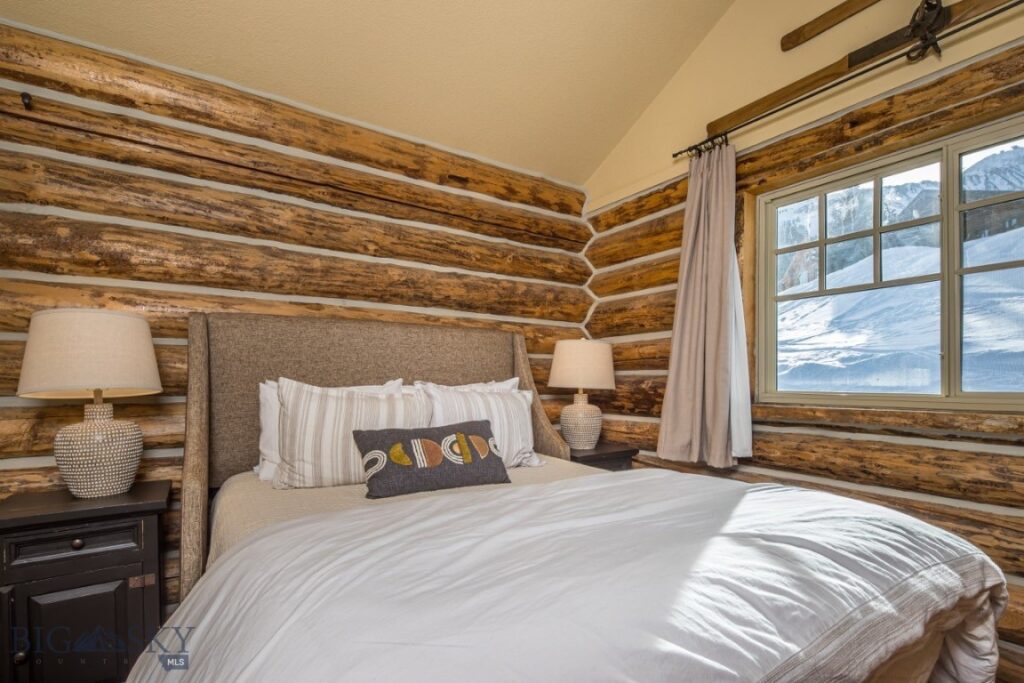 11 Bandit Way, Big Sky MT 59720