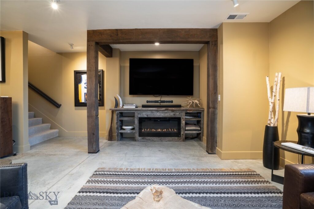 250B Pheasant Tail, Big Sky MT 59716