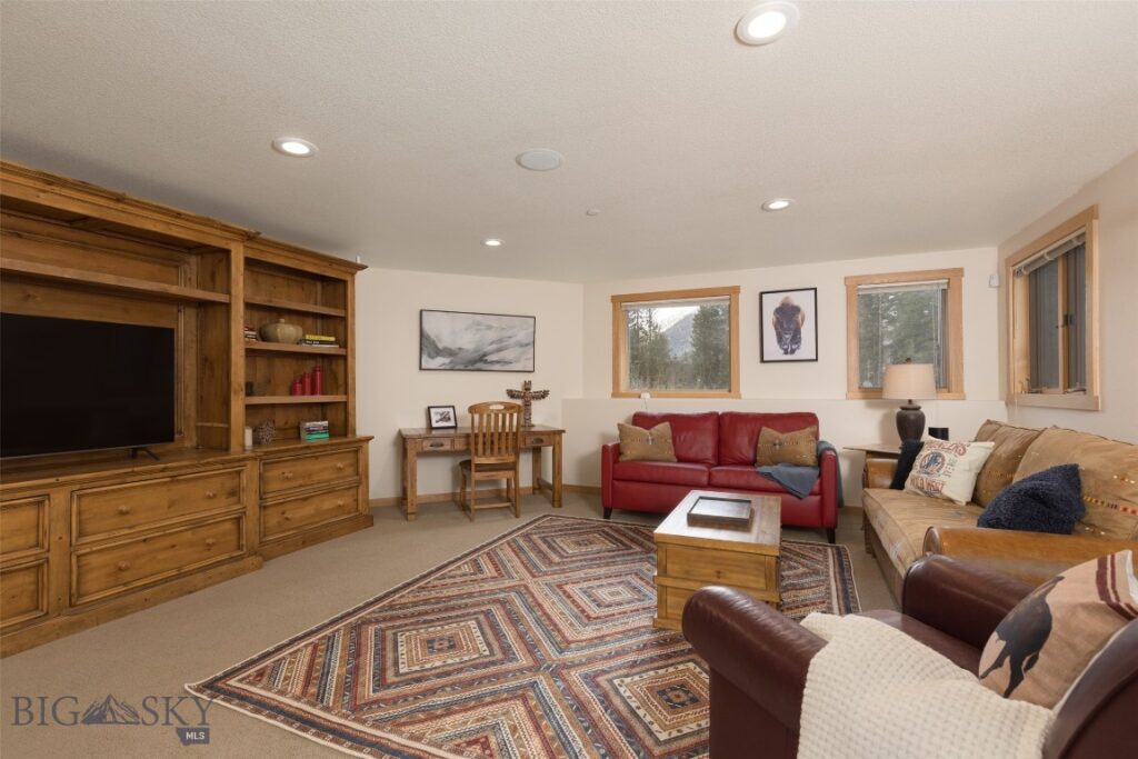 3560 Sprucewood, Big Sky MT 59716