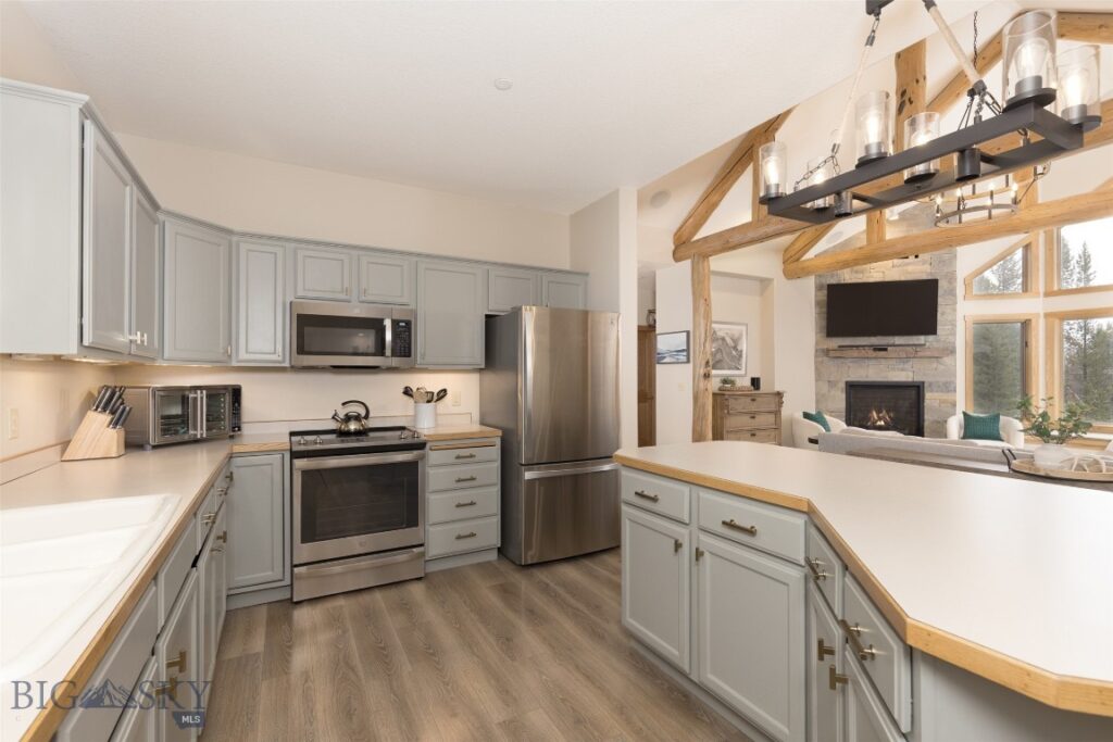 3560 Sprucewood, Big Sky MT 59716