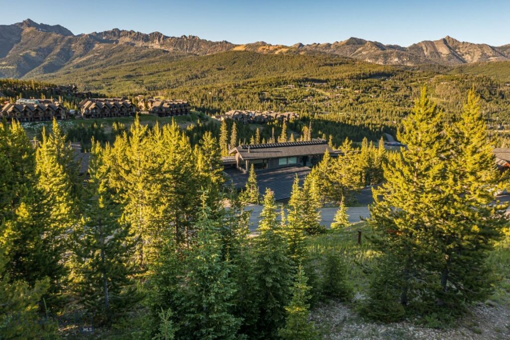 TBD Diamond Hitch Rd, Lot 20, Big Sky MT 59716